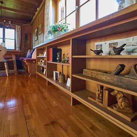 Semesterbostad Ewinger *