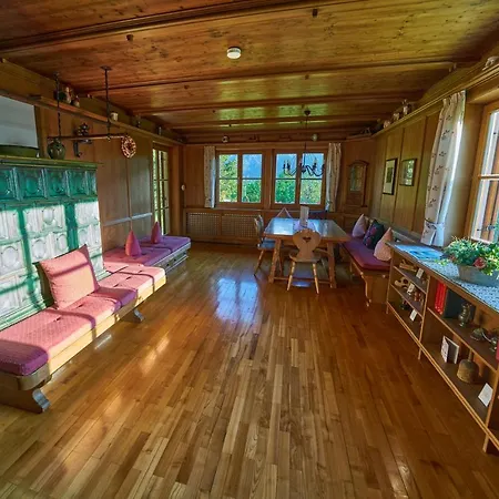 Ferienhaus Ewinger *